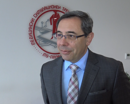 Ректори от цялата страна се впечатлиха от най-модерния симулационен център в Пловдив ВИДЕО