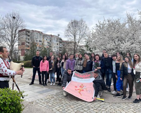 Учениците от 12 