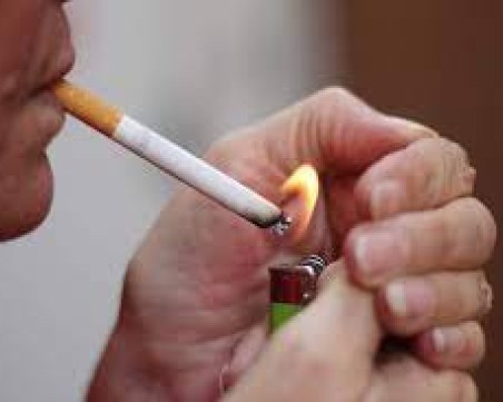 Заради пушачи: Евакуираха мол в София