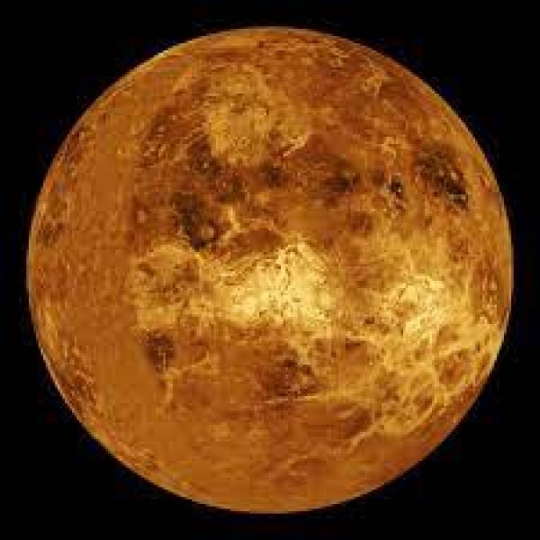 Изследване разкрива динамична вулканична активност на Венера