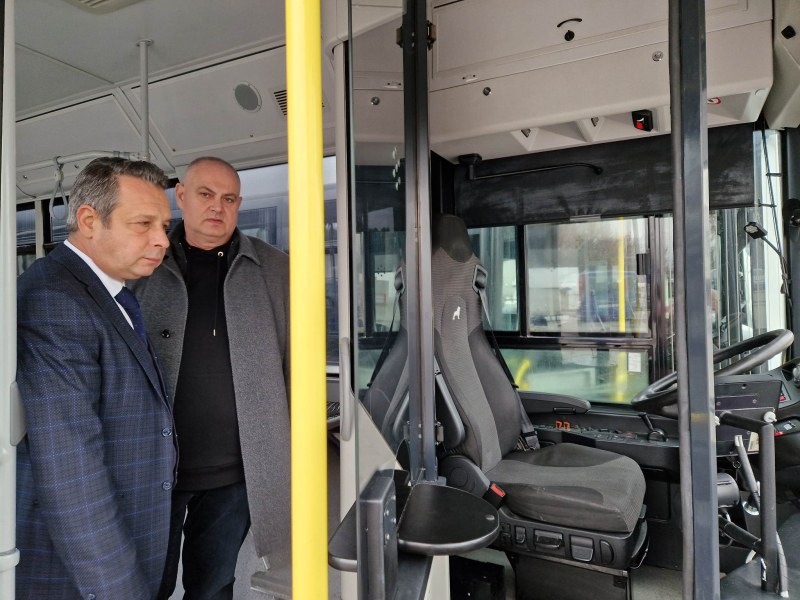 Пловдивските превозвачи отказват да увеличат автобусите, Общината с ултиматум