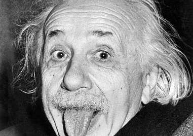 Айнщайн е вярвал че формулите от физиката могат да се