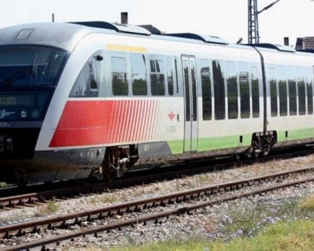 Нагъл крадец сви айфона на началник влака Пловдив - Димитровград