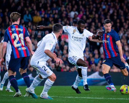 Барса взе Ел Класико с гол в добавеното време и докосва титлата