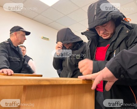 Доведоха с белезници в съда палача, залял гледачката Тони с киселина, и криминалния му сподвижник