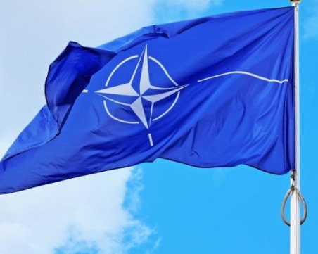 Мнозинството българи подкрепя повишение на разходите за отбрана