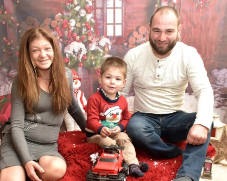 Зов за помощ! Да помогнем на младата майка Стоилка  Томова, за да живее