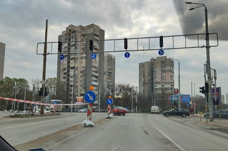 Хаосът с движението в Пловдив продължава! Спряха светофарите на бул. 