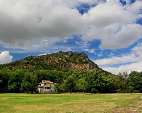 Пускат на търг емблематична сграда на Младежкия хълм