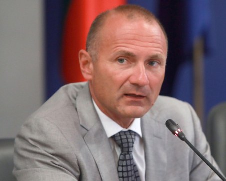Росен Христов: Ще получаваме по 10 танкера с втечнен газ от Александруполис