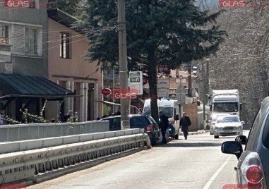 Пътен инцидент е станал днес в Бачково Кола блъсна мотористка