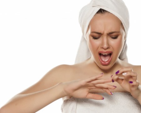 Как да отстраним лесно и безболезнено забита треска?