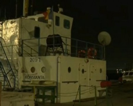 Разследват случая със задържаните български моряци в Румъния