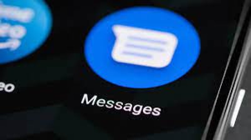 Google Messages може скоро да ви позволи да използвате AI за отговор на съобщения