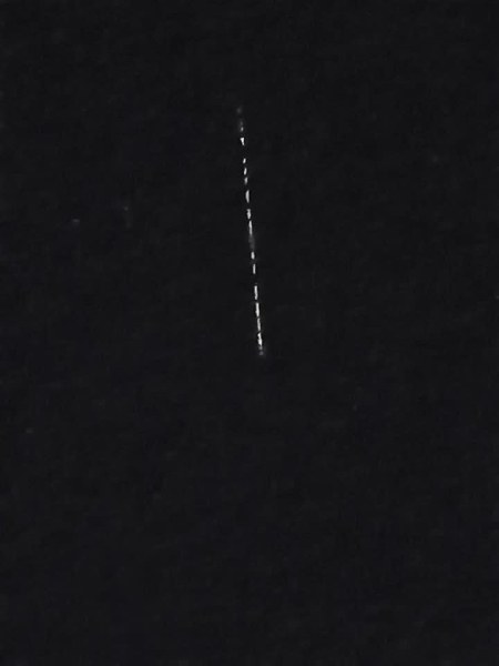 Светлини в небето над Пловдивско - сателитите на Мъск са тук