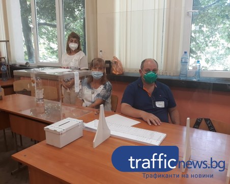 Доставят близо 600 000 хартиени бюлетини в Пловдив