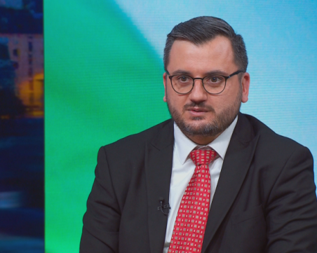 Събев: Трите български риболовни кораба край Констанца са задържани неправомерно