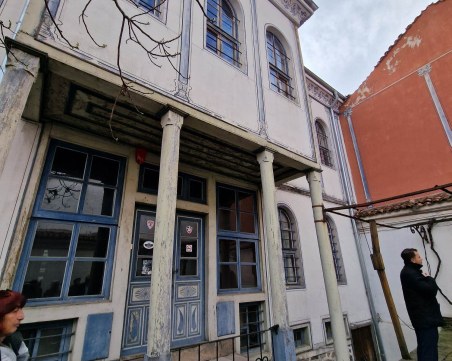 Възстановяват фасадата на къща Павлити, започва и ремонт на калдъръмени улици в Стария град
