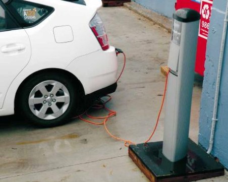 Изграждат зарядни станции за електромобили на всеки 60 км на АМ 