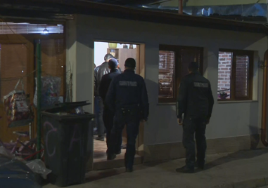 Акция срещу купуването на гласове се провежда в Ботевград Прочетете ощеПретърсват