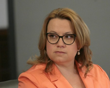 Деница Златева: Няма заведено дело от „Газпром-Експорт
