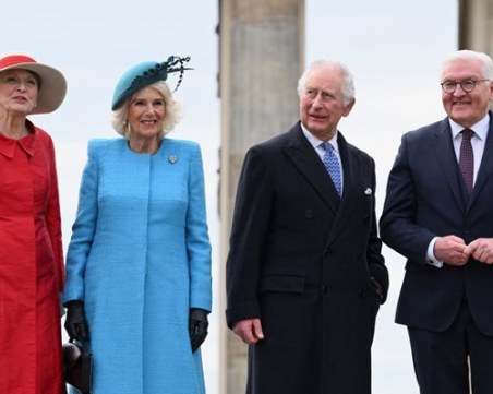 Първа държавна визита: Крал Чарлз lll и Камила кацнаха в Германия