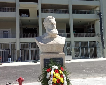 Ботев се върна на Колежа