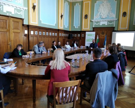 Инсталираха устройства за качеството на въздуха в пловдивско училище, отчетоха вредни стойности