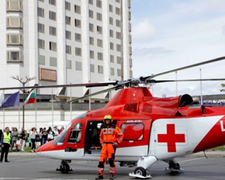 Подписаха договора за доставка на медицински хеликоптери