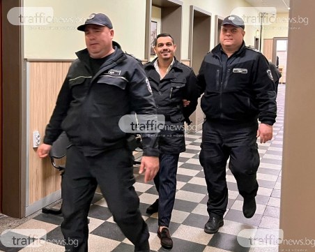 Екстравагантен и усмихнат: Сергей Харварда, завлякъл десетки с над 320 хил. лв., застана пред съда