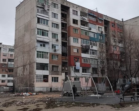 Не предвидиха пари за страховитите 22 блока в Пловдив, които може и да са негодни за живот