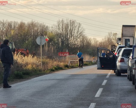 Две деца, мъж и жена са пострадали в катастрофа на пътя Плевен - Ловеч