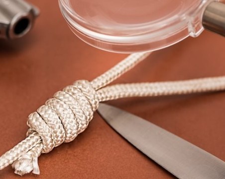 Откриха обесен 60-годишен самотник в пловдивско село