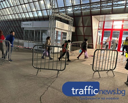 Изборите в Пловдив приключиха - възникнаха проблеми с живите връзки при преброяването