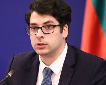 Пеканов: Трябва редовно правителство и затягане на фискаланата политика за Еврозоната