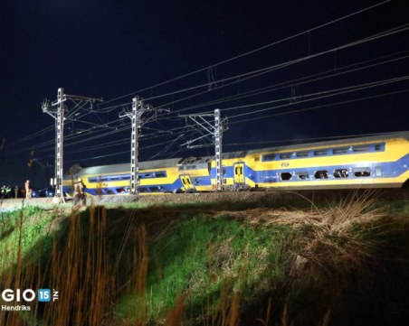 Влакова катастрофа в Нидерландия взе жертва, над 30 души са ранени