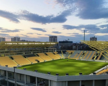 20 и 25 лв. за мачовете на Колежа?