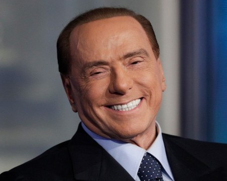 Силвио Берлускони е приет по спешност в болница