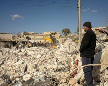След 54 дни: Събраха бебе и майка му, разделени след труса в Турция