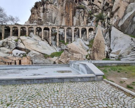 Уникален концерт с 1000 свещи на Бунарджика