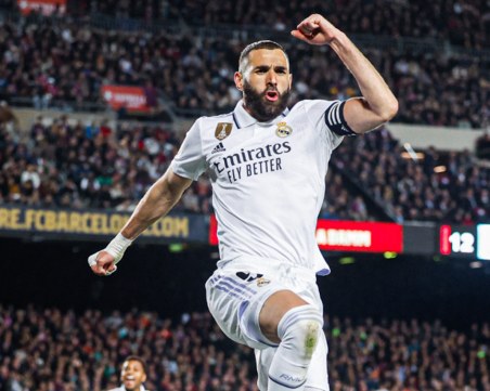 Бензема пак се развихри, Реал разби Барса като гост и е на финал