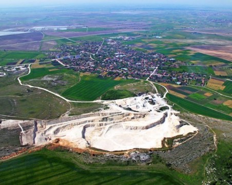 Четвърти протест в Шишманци, в края на месеца решават за кариерата