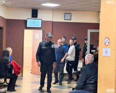 Дилърите, хванати с над 1 кг дрога край Пловдив, излизат на свобода - договориха условни присъди