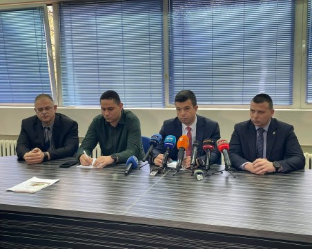 До 5 години затвор за Куката, Чеченеца и Емили за гаврата в мола