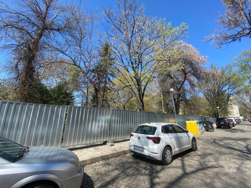 Сагата с реконструкцията на Дондуковата градина приключва с първa копка другата седмица