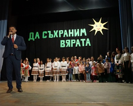 Благотворителен концерт събра над 7 хиляди лева за възстановяване на храм в Първенец