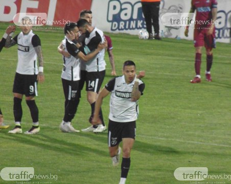 Локо се справи със Септември, бразилци носят победата