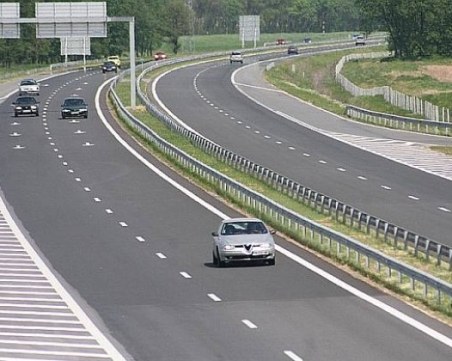 Ограничават движението на камиони по част от АМ „Тракия