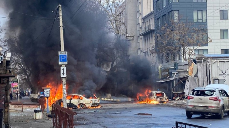 Ранени при атака в Херсонска област, експлозии в Мелитопол