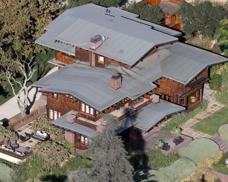 Брад Пит продаде за $ 40 милиона имението с 